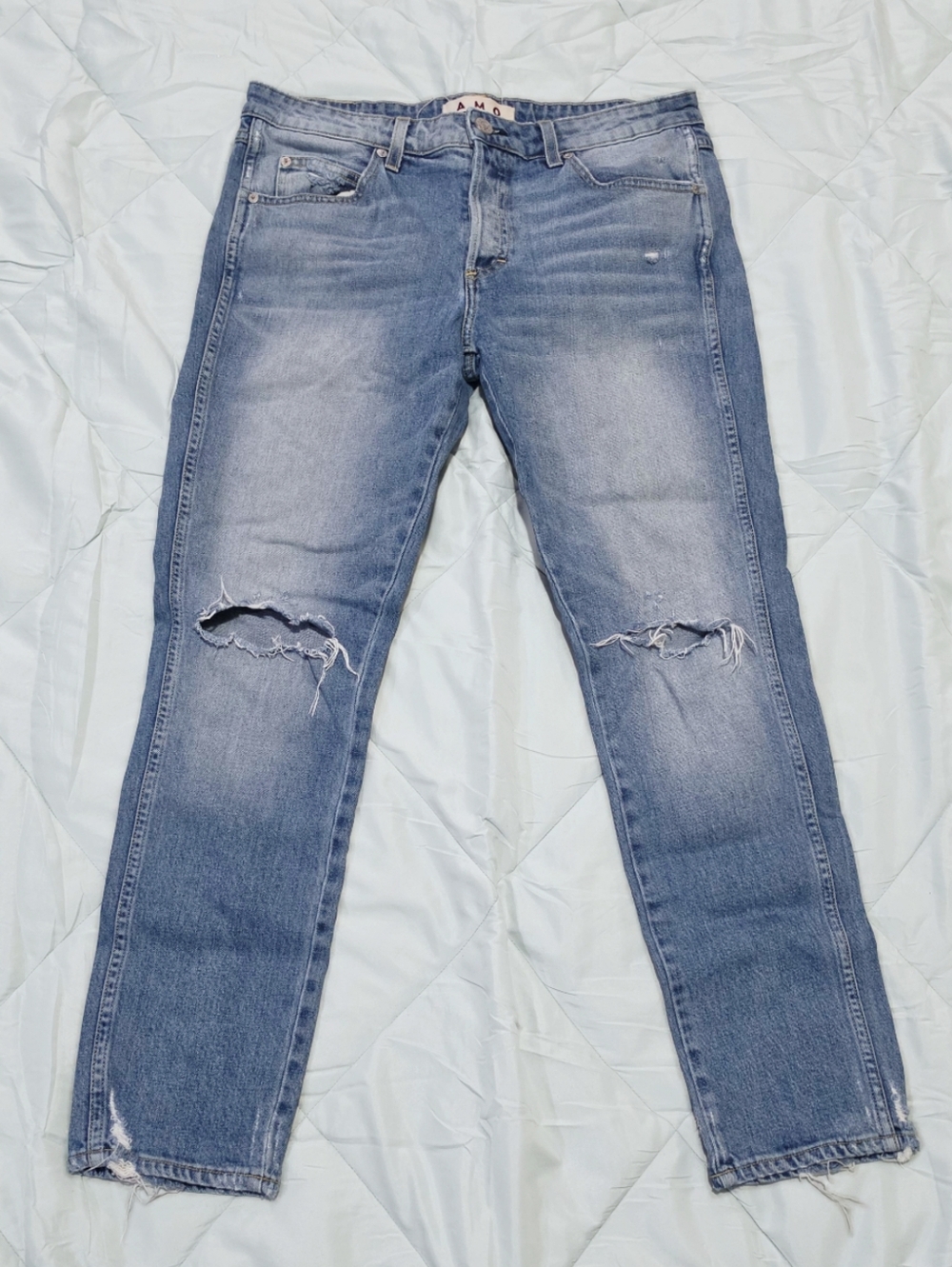 AMO Tomboy Soulmate Destroy Jeans